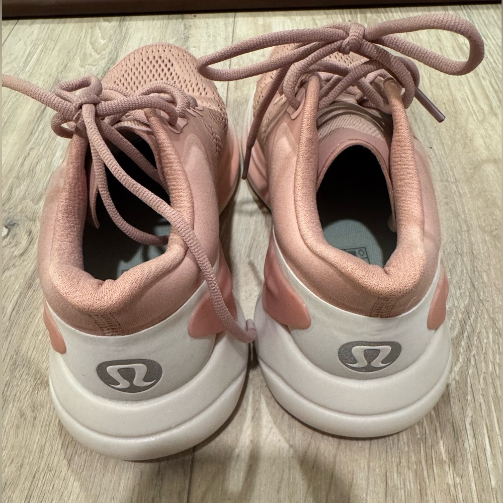 Lululemon tennis shoes